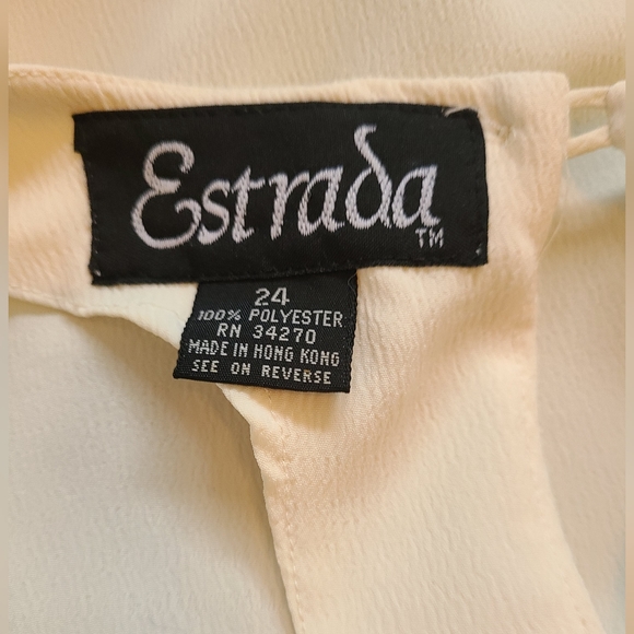 (1121) Estrada Woman's Long Sleeve Blouse,  Size: 24 Color: Cream - Picture 5 of 13